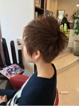 女子も短髪に 店長の日記 Hair Make Kariyu カリユ 松山 美容師